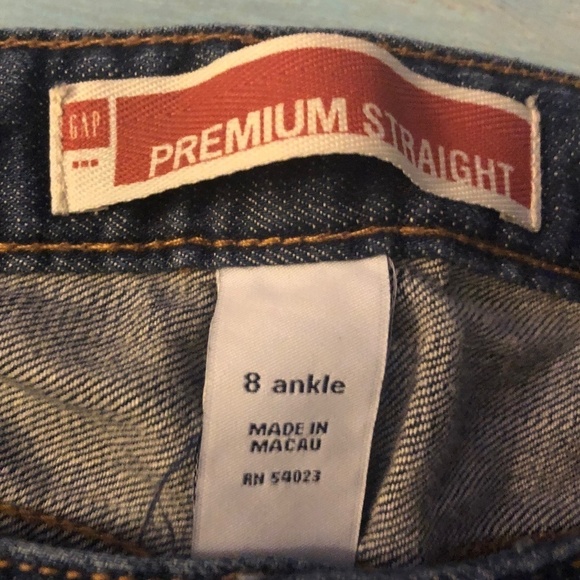 ~ GAP JEANS ~ PREMIUM STRAIGHT LEG ~ SIZE 8 ANKLE - Picture 4 of 7